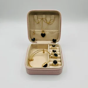 Alternative view of Midnight Heart Black Gold Jewelry Gift Set